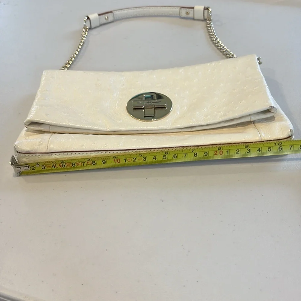 Kate Spade - Cream Handbag with gold strap and accents